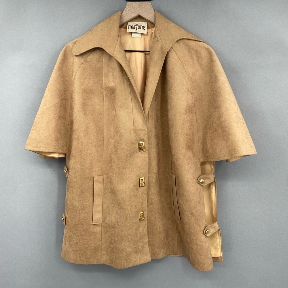 Vintage 60s 70s Marjone Cape Jacket Womens Med Tan Faux Suede Turn-lock Buttons